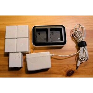 Arlo VMA5400C Dual Charging Station, with Five Batteries  A-4A